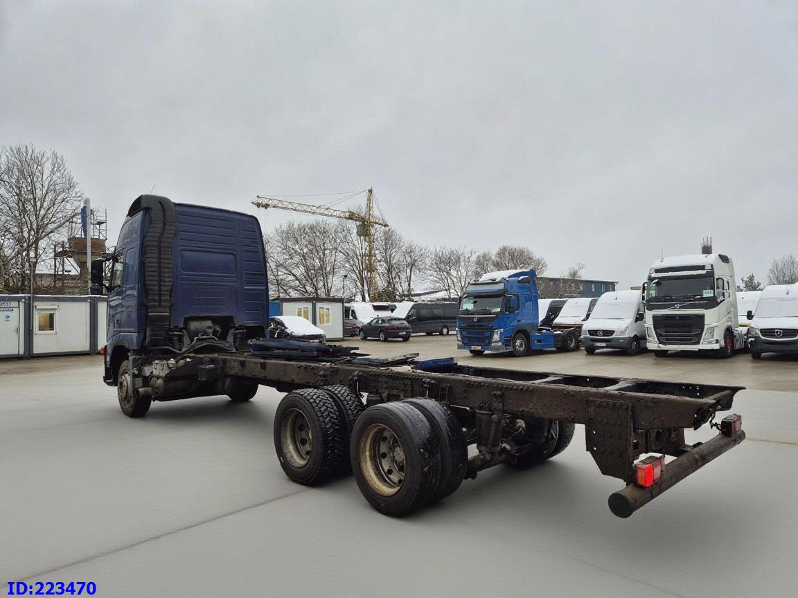 Podvozek s kabinou VOLVO FH12 420HP 6x2: obrázok 7