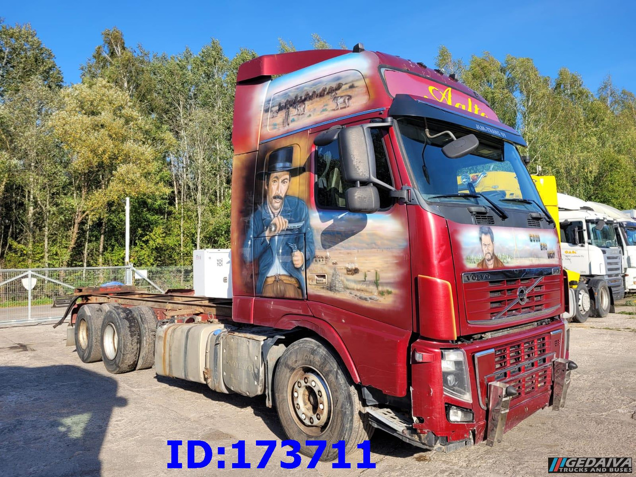 VOLVO FH16 700HP 6x4 Euro5 - Podvozek s kabinou: obrázok 4 VOLVO FH16 700HP 6x4 Euro5 - Podvozek s kabinou: obrázok 4