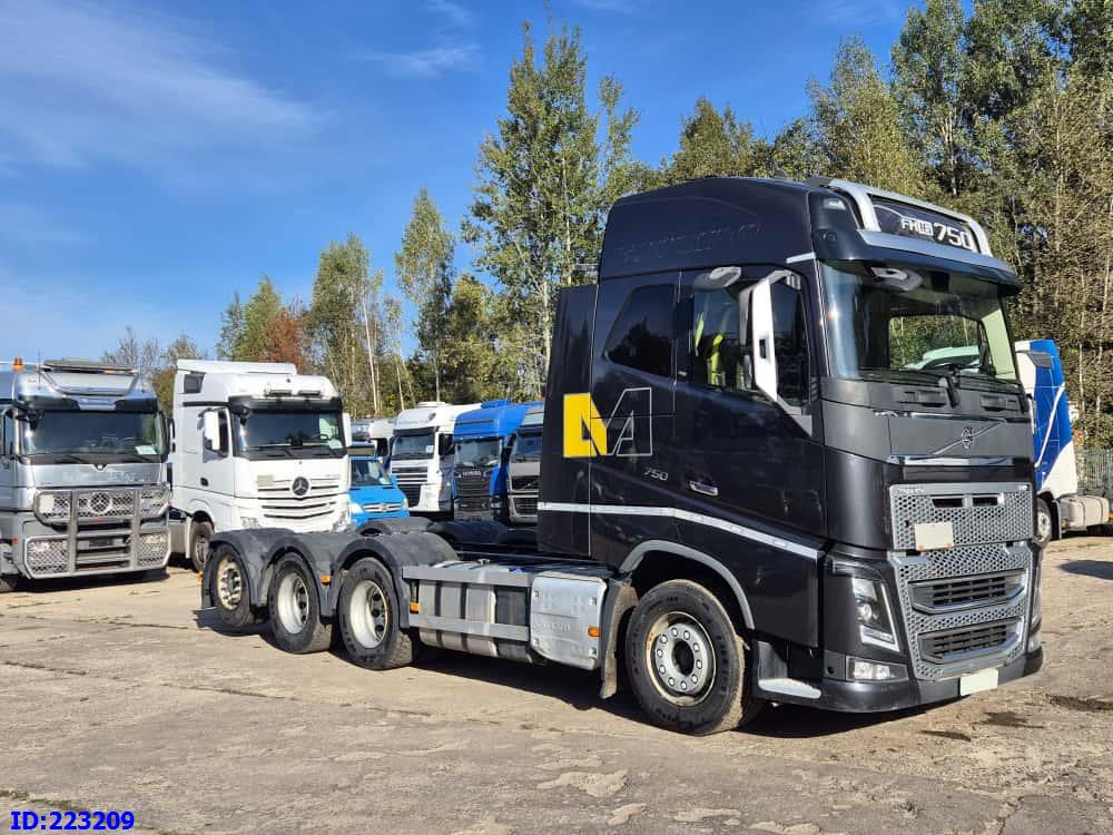 VOLVO FH16 750HP 8x4 Steering axle - Podvozek s kabinou: obrázok 4 VOLVO FH16 750HP 8x4 Steering axle - Podvozek s kabinou: obrázok 4