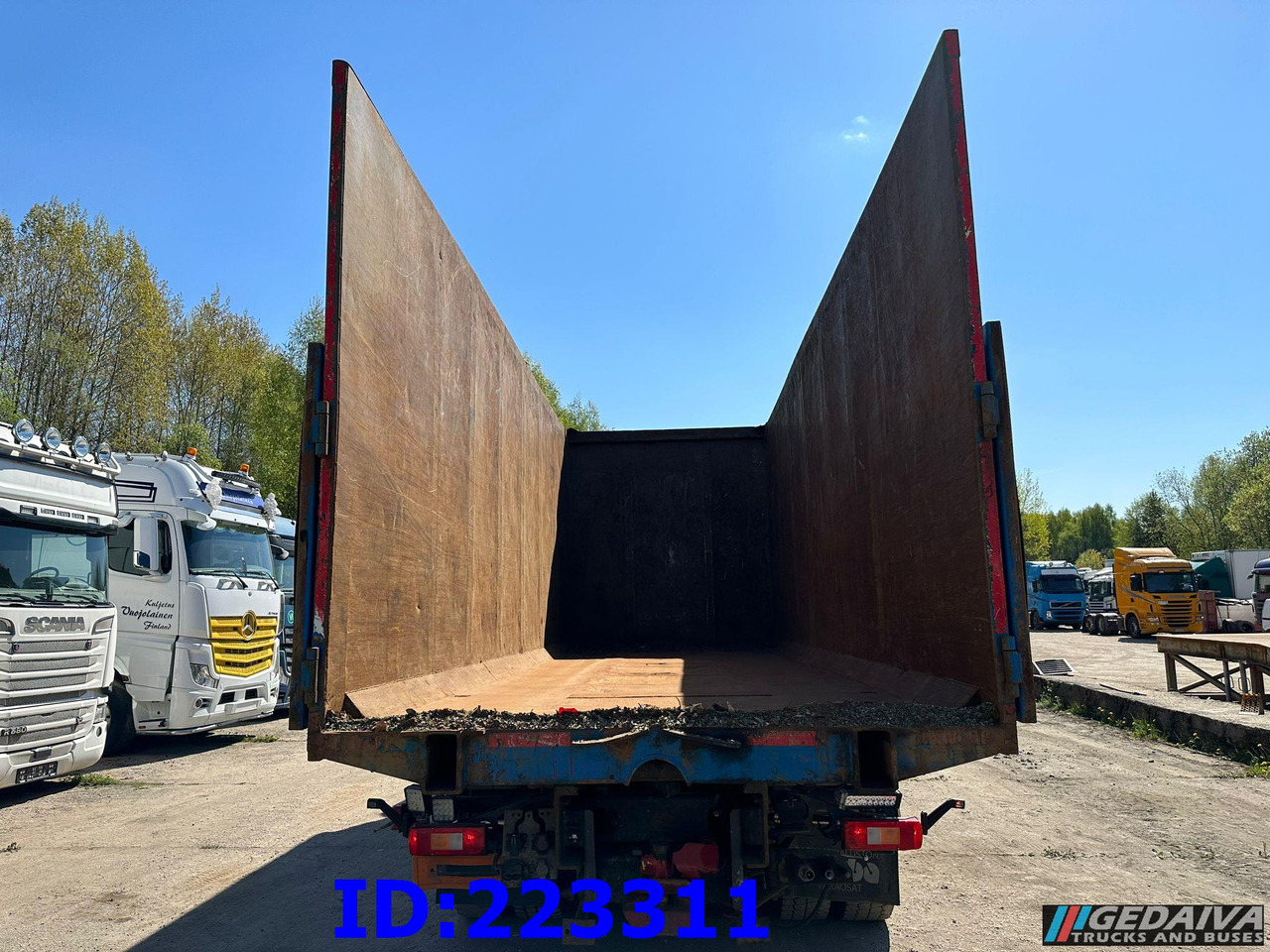 Dumper - Sklápacia nadstavba: obrázok 4 Dumper - Sklápacia nadstavba: obrázok 4