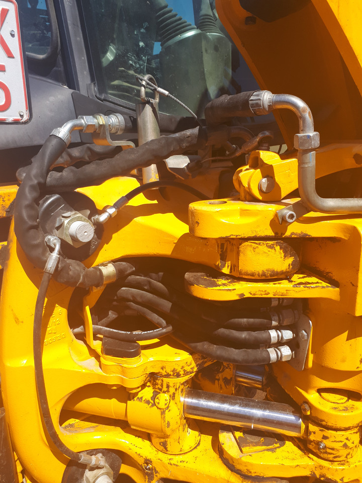 JCB 3CX - Stavebné stroje: obrázok 4 JCB 3CX - Stavebné stroje: obrázok 4