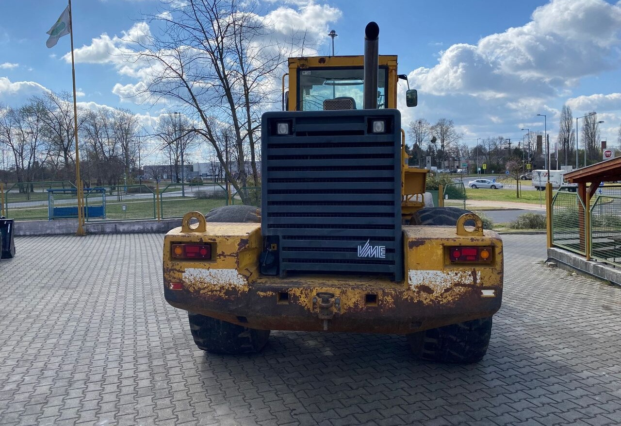 Volvo L180 - Kolesový nakladač: obrázok 3 Volvo L180 - Kolesový nakladač: obrázok 3
