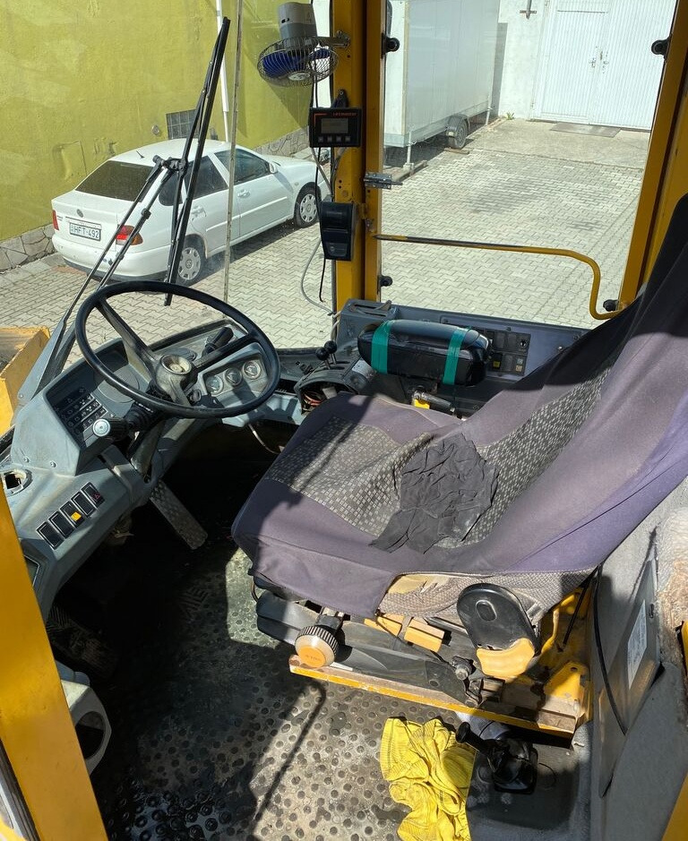 Volvo L180 - Kolesový nakladač: obrázok 4 Volvo L180 - Kolesový nakladač: obrázok 4
