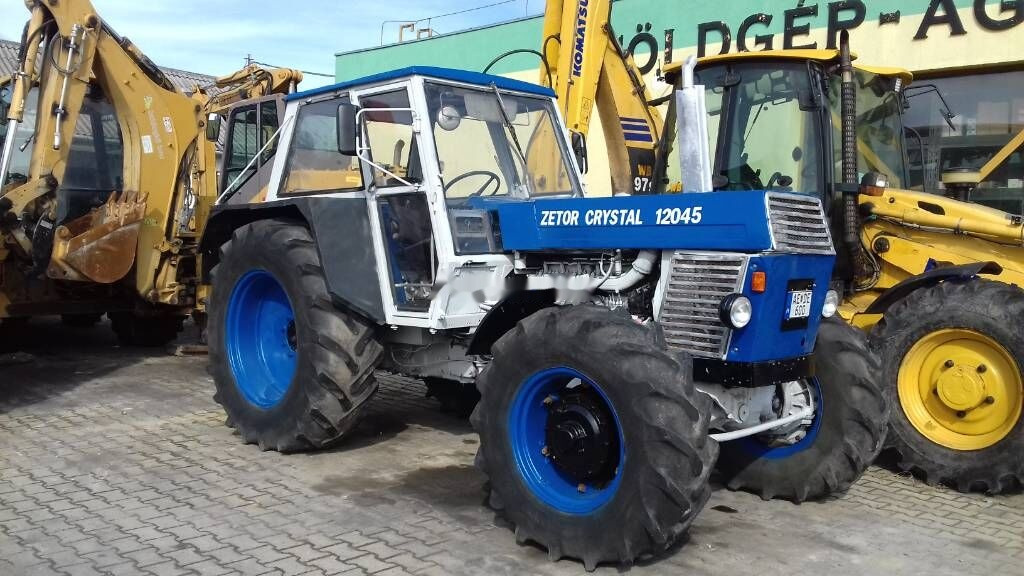 Zetor CRYSTAL 120.45 - Traktor: obrázok 1 Zetor CRYSTAL 120.45 - Traktor: obrázok 1