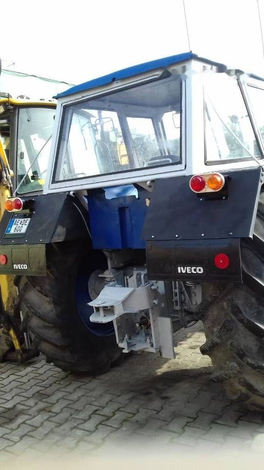 Zetor CRYSTAL 120.45 - Traktor: obrázok 2 Zetor CRYSTAL 120.45 - Traktor: obrázok 2