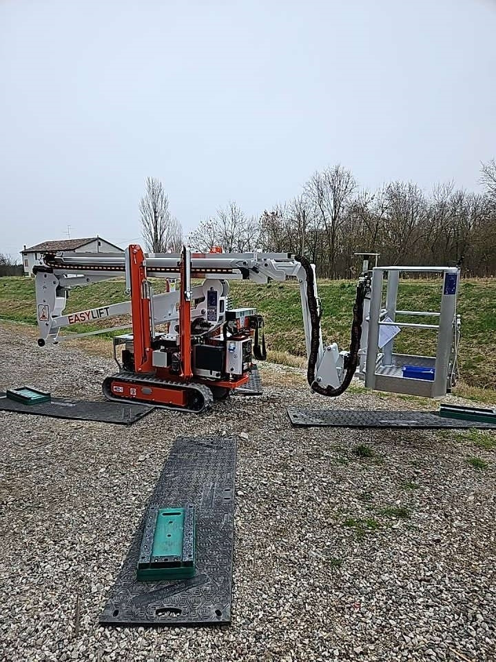 EasyLift R180 - Kĺbová pracovná plošina: obrázok 5 EasyLift R180 - Kĺbová pracovná plošina: obrázok 5