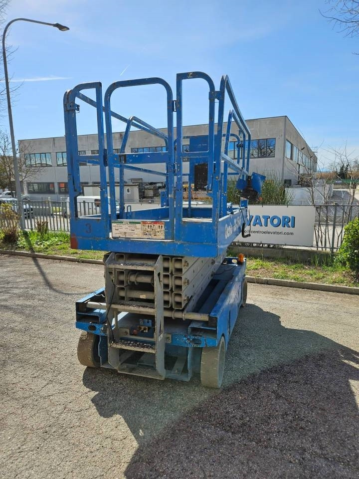 Genie GS 2646 - Samohybná plošiny: obrázok 4 Genie GS 2646 - Samohybná plošiny: obrázok 4