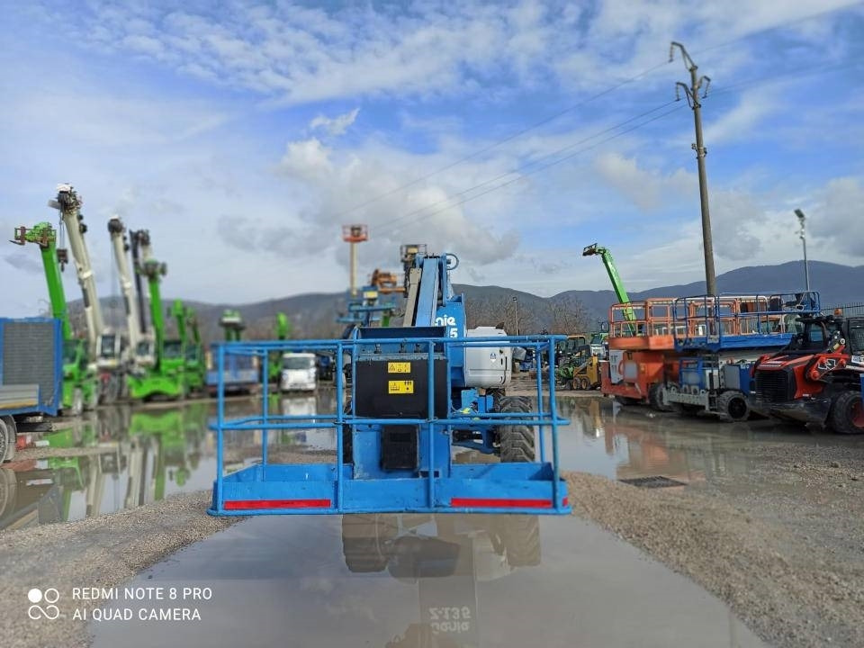 Genie Z 135/70 - Kĺbová pracovná plošina: obrázok 3 Genie Z 135/70 - Kĺbová pracovná plošina: obrázok 3