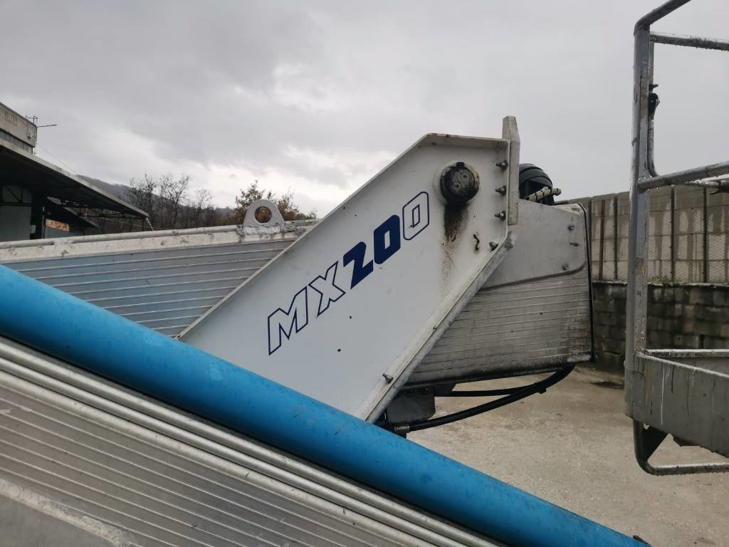 Multitel MX 200 - Automobilová plošina: obrázok 2 Multitel MX 200 - Automobilová plošina: obrázok 2