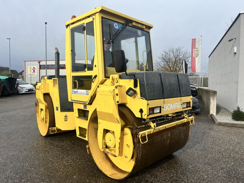 Bomag BW 151 AD-2 (111297) - Cestný valec: obrázok 5 Bomag BW 151 AD-2 (111297) - Cestný valec: obrázok 5