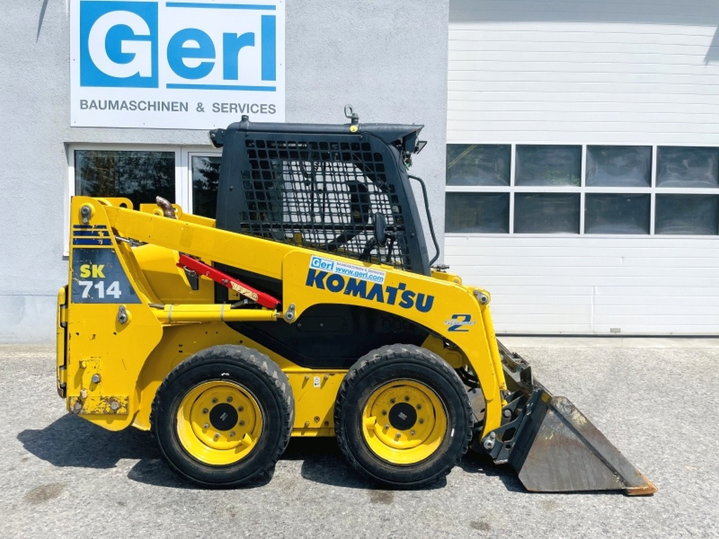 Komatsu SK714 (4012) - Šmykom riadený nakladač: obrázok 2 Komatsu SK714 (4012) - Šmykom riadený nakladač: obrázok 2