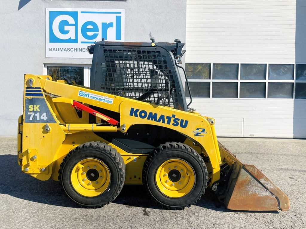 Komatsu SK714 (4077) - Šmykom riadený nakladač: obrázok 2 Komatsu SK714 (4077) - Šmykom riadený nakladač: obrázok 2