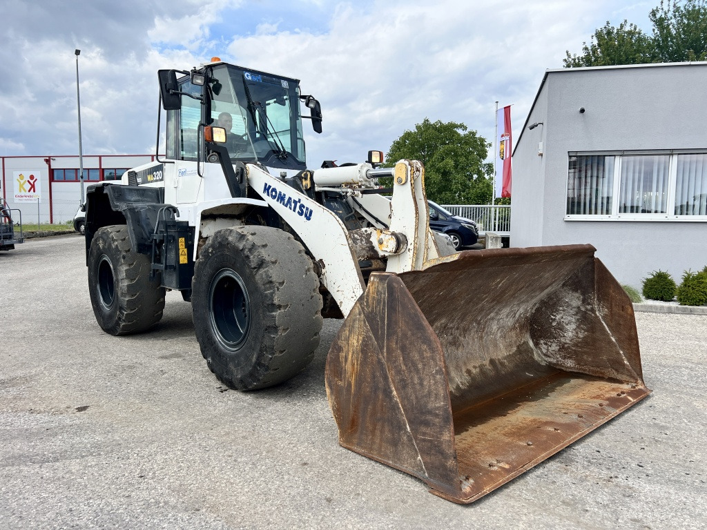 Komatsu WA 320-6 (111584) - Kolesový nakladač: obrázok 5 Komatsu WA 320-6 (111584) - Kolesový nakladač: obrázok 5