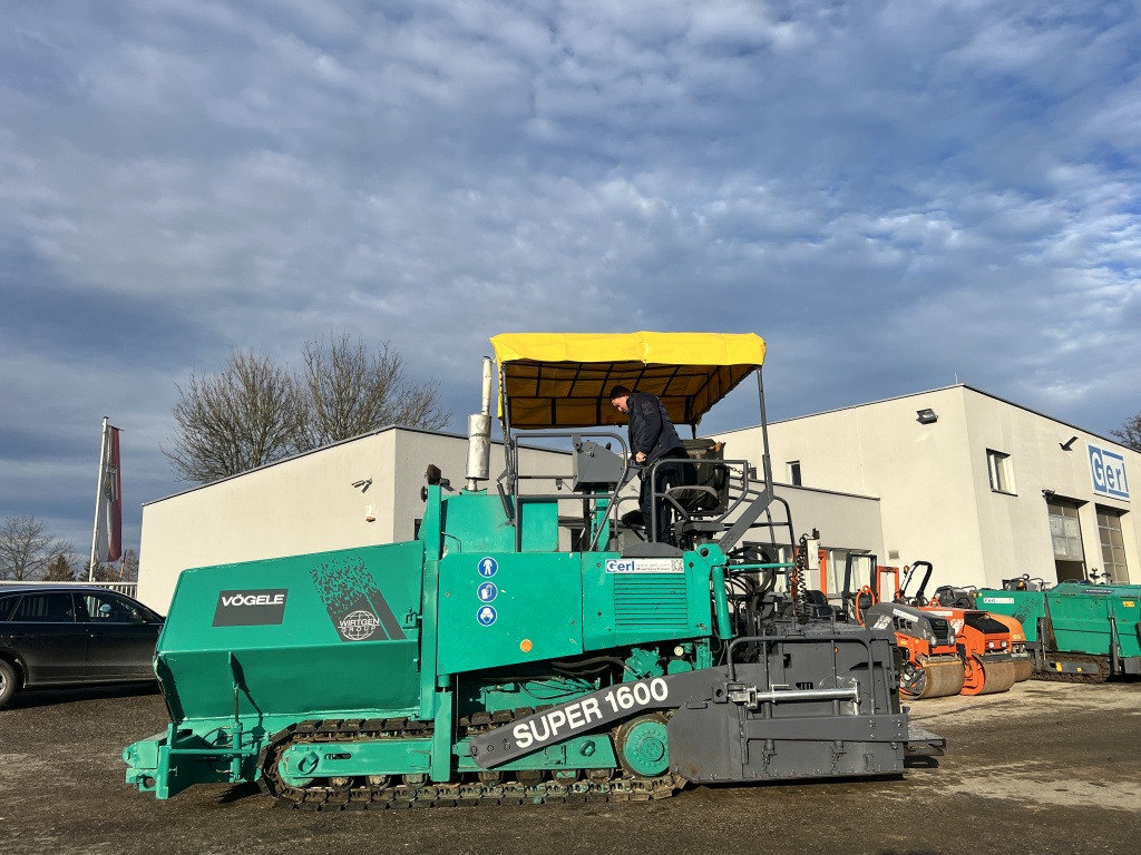Vögele Super 1600 Typ 6-82 (111416) - Finišer: obrázok 1 Vögele Super 1600 Typ 6-82 (111416) - Finišer: obrázok 1