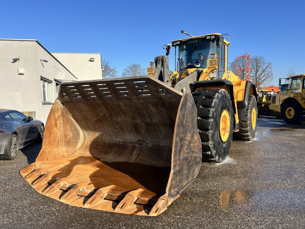 Volvo L 220 H (111448) - Kolesový nakladač: obrázok 3 Volvo L 220 H (111448) - Kolesový nakladač: obrázok 3