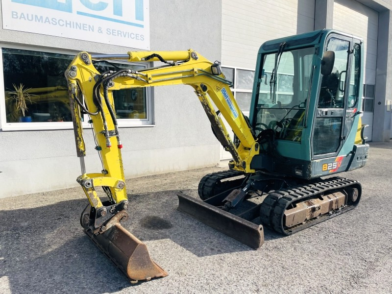 Yanmar B25V (3699) - Mini rýpadlo: obrázok 4 Yanmar B25V (3699) - Mini rýpadlo: obrázok 4