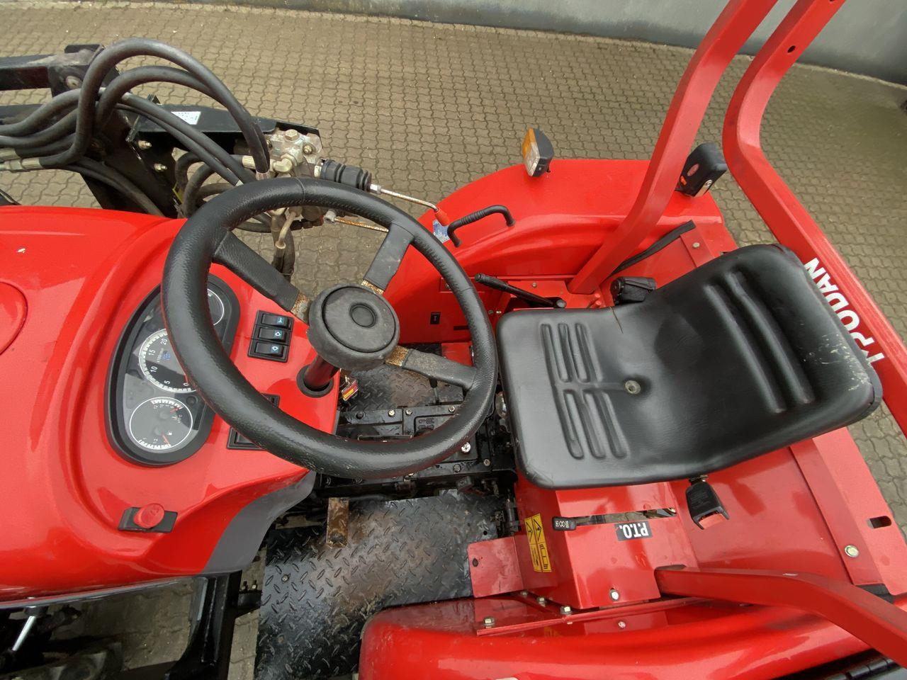 Dong feng DF304 - Kompaktný traktor: obrázok 3 Dong feng DF304 - Kompaktný traktor: obrázok 3