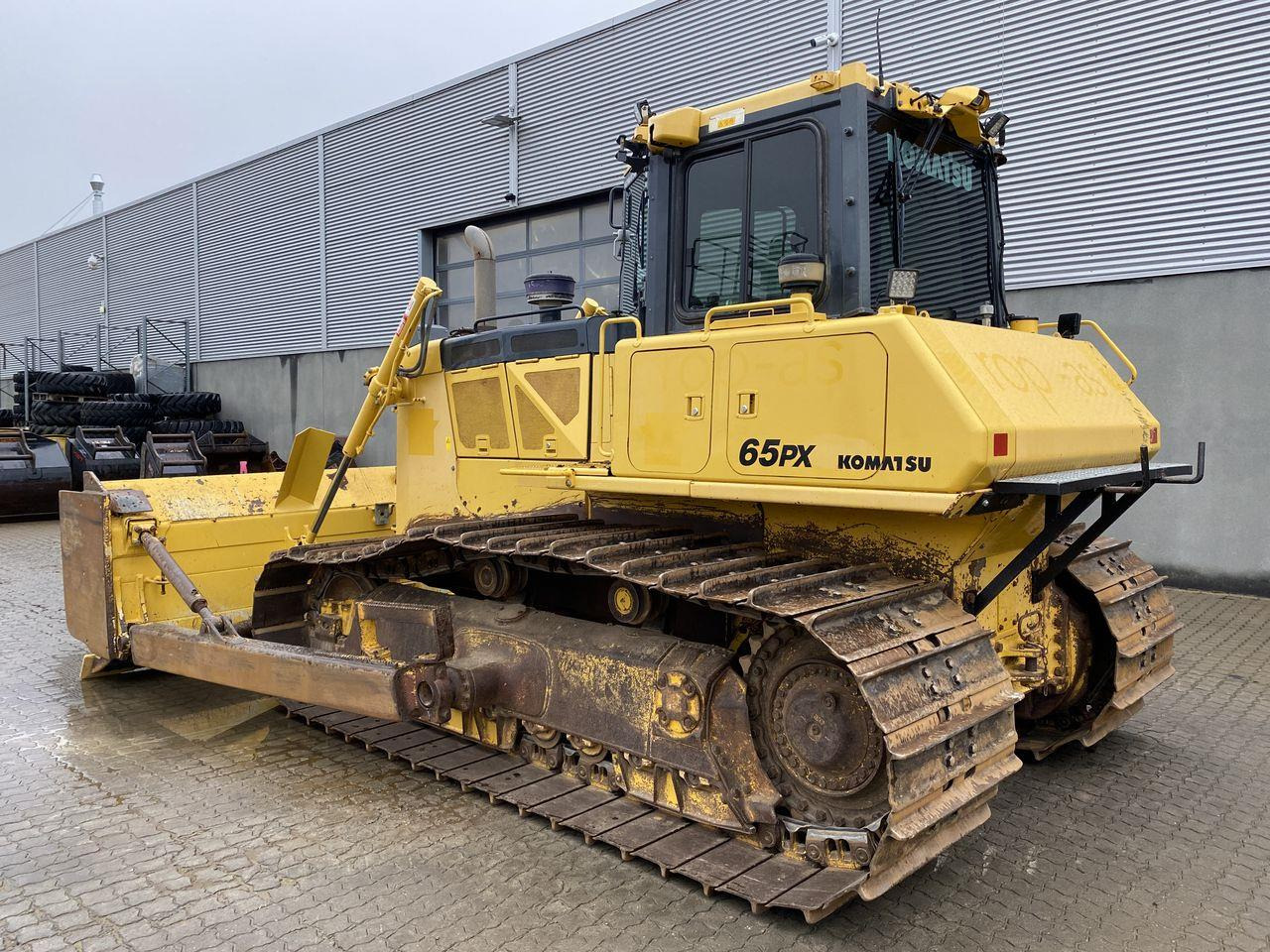 Komatsu D65PX-18 - Buldozér: obrázok 2 Komatsu D65PX-18 - Buldozér: obrázok 2