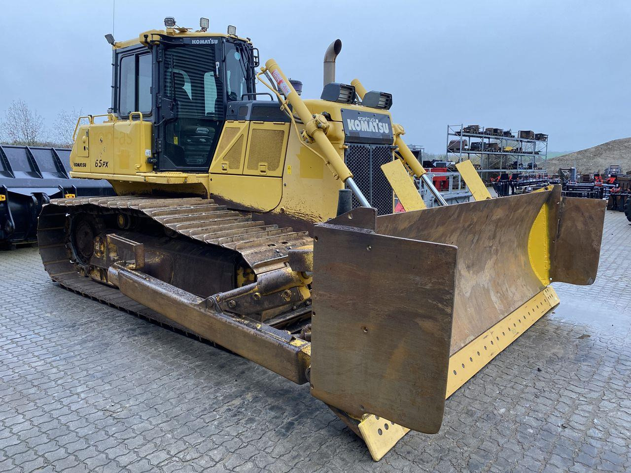 Komatsu D65PX-18 - Buldozér: obrázok 5 Komatsu D65PX-18 - Buldozér: obrázok 5