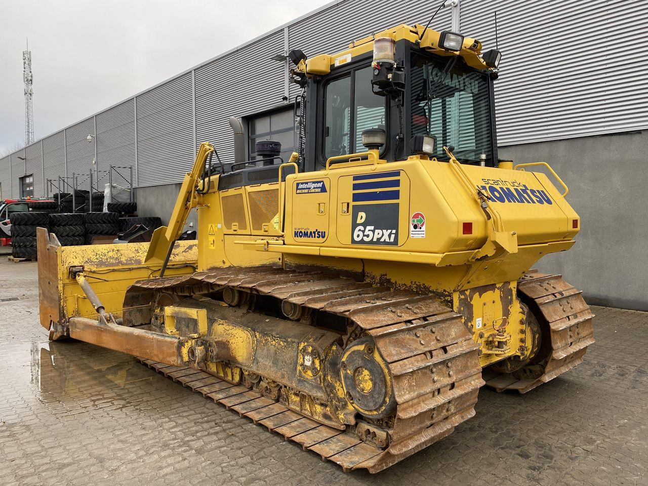 Komatsu D65PXI-18EO - Buldozér: obrázok 2 Komatsu D65PXI-18EO - Buldozér: obrázok 2