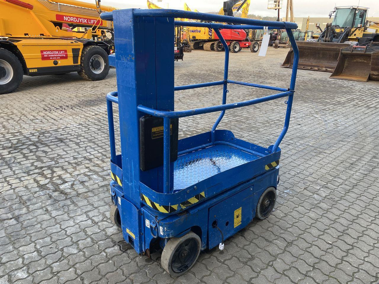 Snorkel TM12 - Stĺpová plošina: obrázok 4 Snorkel TM12 - Stĺpová plošina: obrázok 4