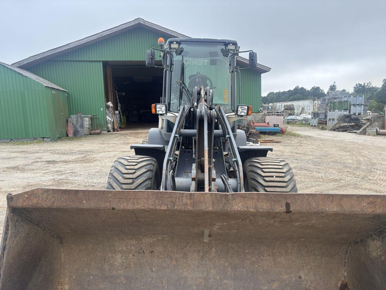 Terex TL100 - Kĺbový nakladač: obrázok 4 Terex TL100 - Kĺbový nakladač: obrázok 4