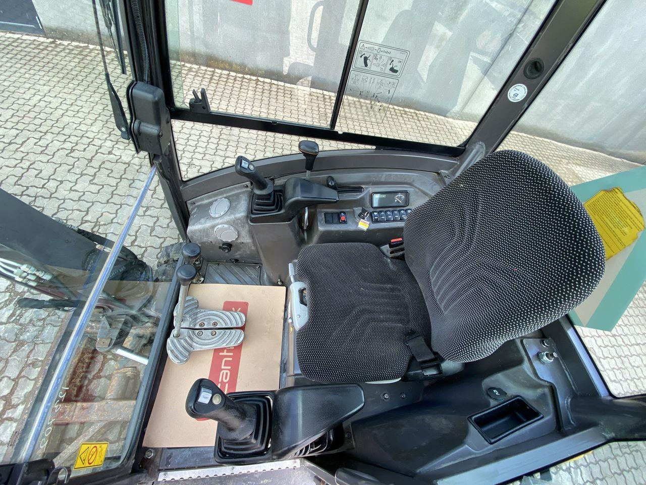 Volvo ECR25 - Mini rýpadlo: obrázok 3 Volvo ECR25 - Mini rýpadlo: obrázok 3
