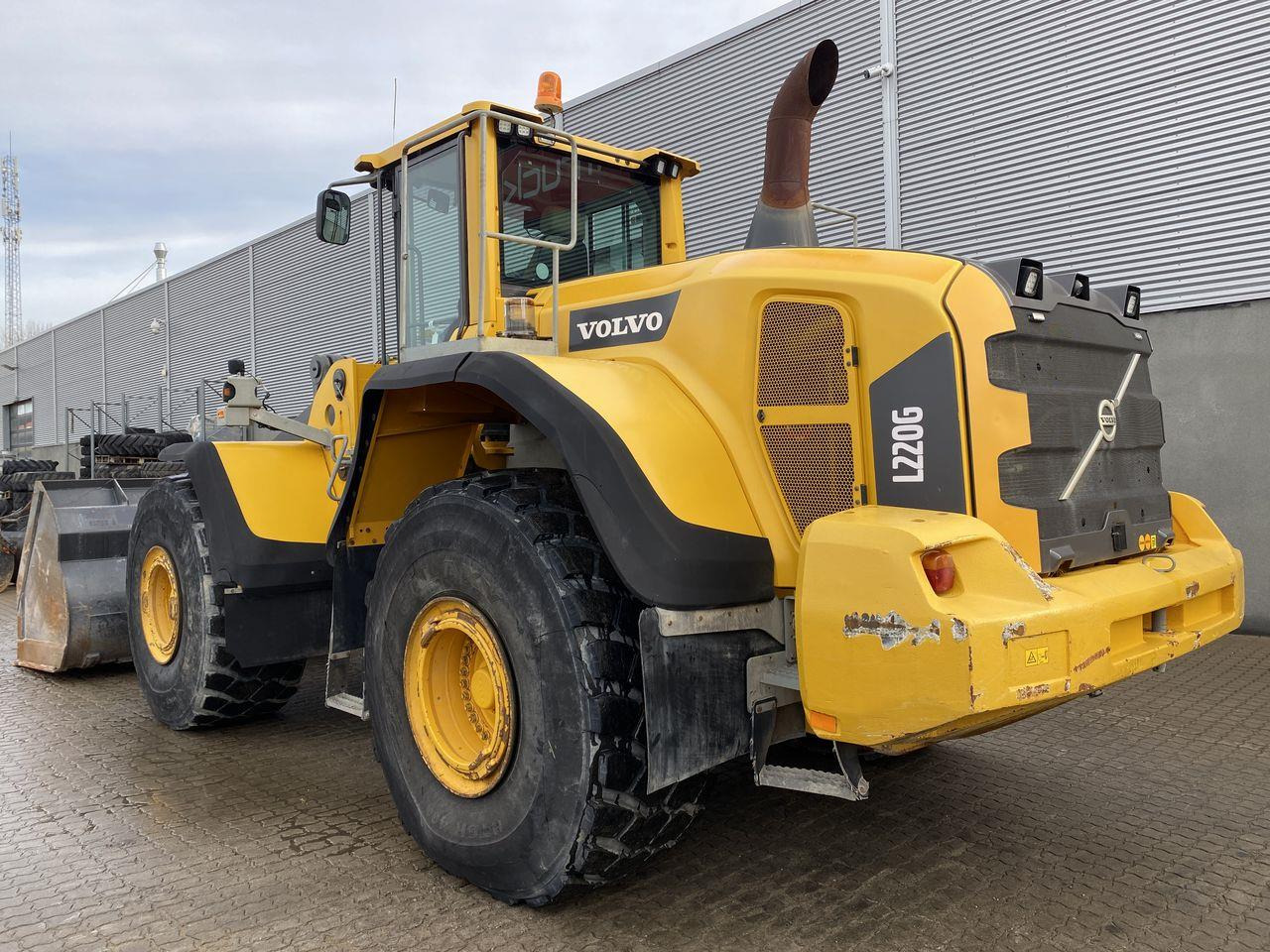 Volvo L220G - Kolesový nakladač: obrázok 2 Volvo L220G - Kolesový nakladač: obrázok 2