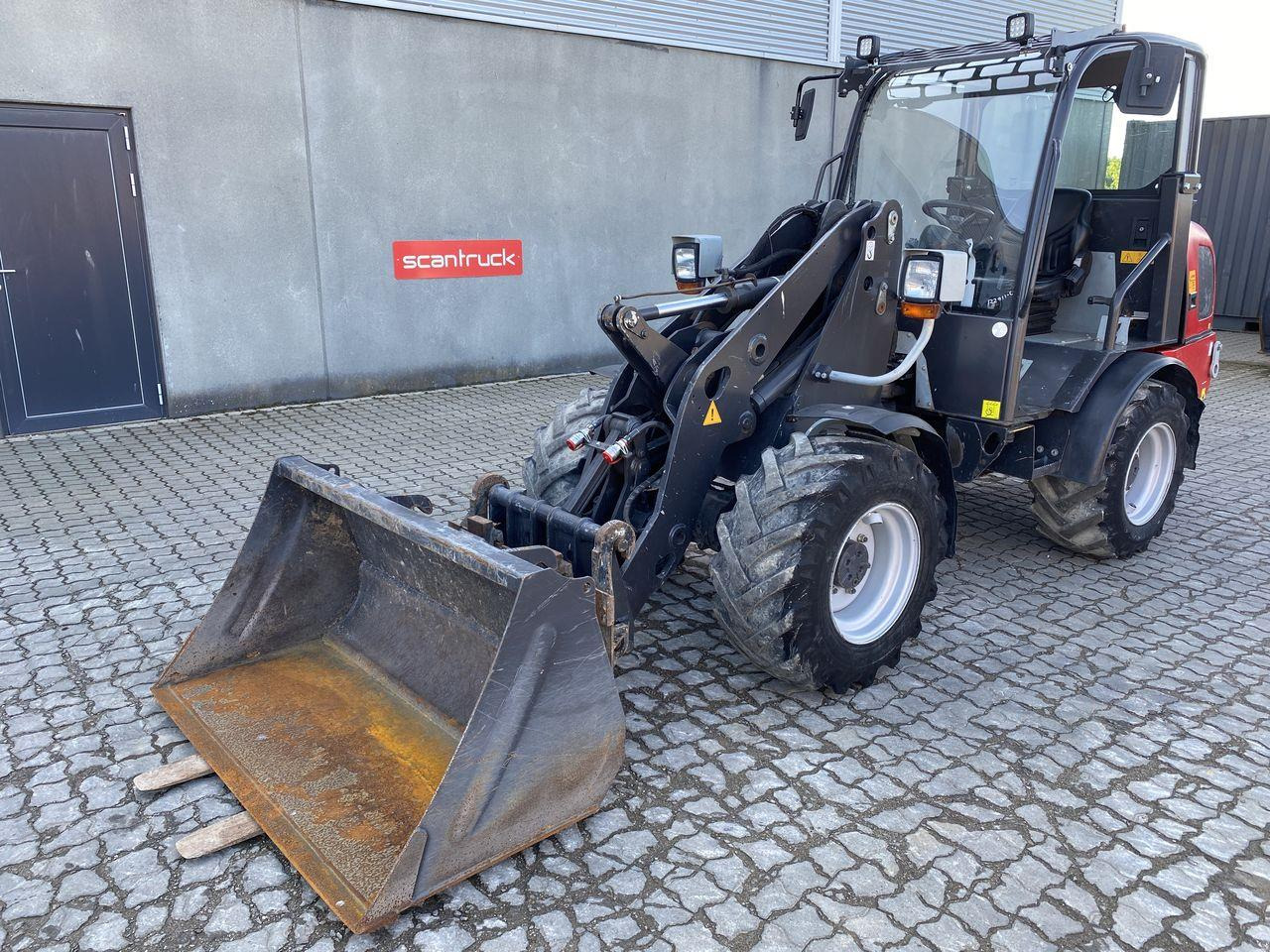 Weidemann 2070 - Kĺbový nakladač: obrázok 1 Weidemann 2070 - Kĺbový nakladač: obrázok 1