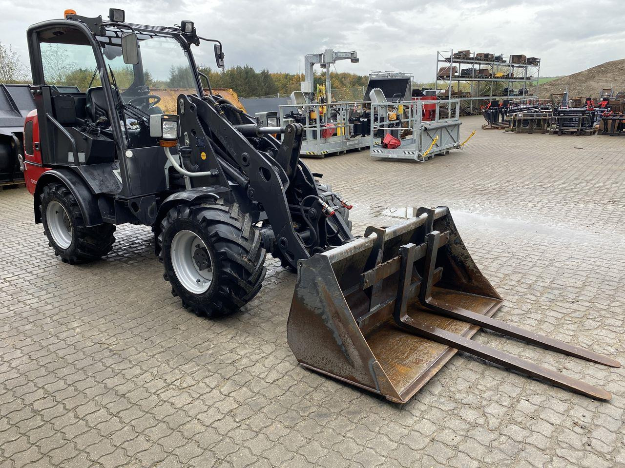 Weidemann 2070 - Kĺbový nakladač: obrázok 5 Weidemann 2070 - Kĺbový nakladač: obrázok 5