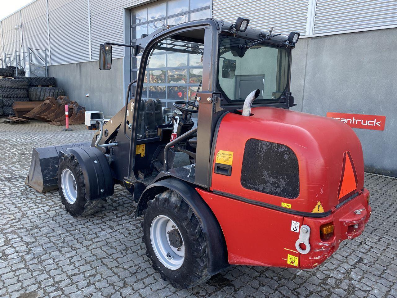 Weidemann 2070 - Kĺbový nakladač: obrázok 2 Weidemann 2070 - Kĺbový nakladač: obrázok 2