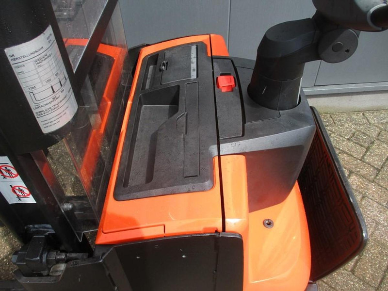 BT SWE 200D - Stohovač: obrázok 4 BT SWE 200D - Stohovač: obrázok 4