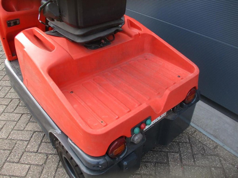 Linde P 60 - Elektricky tahač: obrázok 5 Linde P 60 - Elektricky tahač: obrázok 5