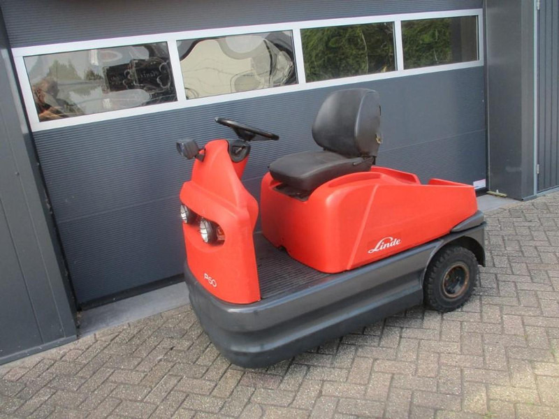 Linde P 60 - Elektricky tahač: obrázok 2 Linde P 60 - Elektricky tahač: obrázok 2