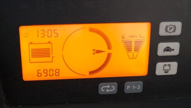 Jungheinrich ETV214 - Skladový zakladač: obrázok 4 Jungheinrich ETV214 - Skladový zakladač: obrázok 4