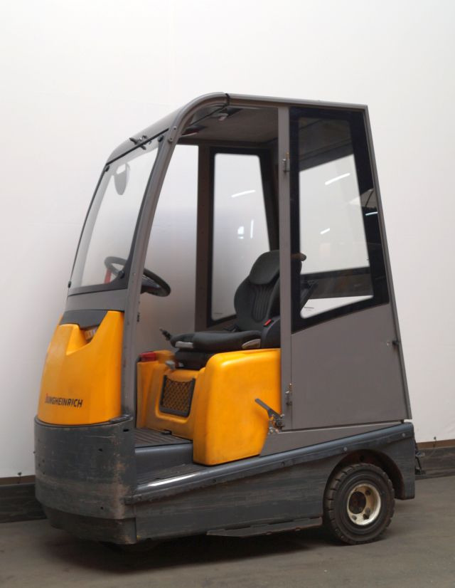 Jungheinrich EZS570 - Elektricky tahač: obrázok 1 Jungheinrich EZS570 - Elektricky tahač: obrázok 1