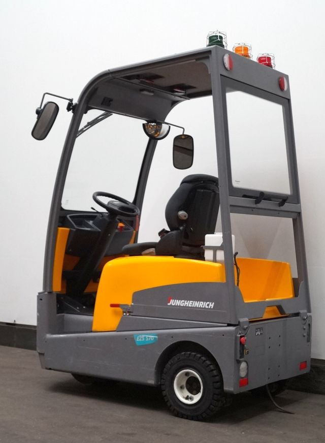 Jungheinrich EZS570 - Elektricky tahač: obrázok 2 Jungheinrich EZS570 - Elektricky tahač: obrázok 2