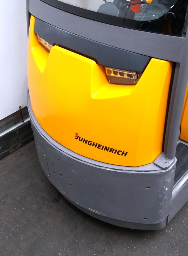 Jungheinrich EZS570 - Elektricky tahač: obrázok 3 Jungheinrich EZS570 - Elektricky tahač: obrázok 3
