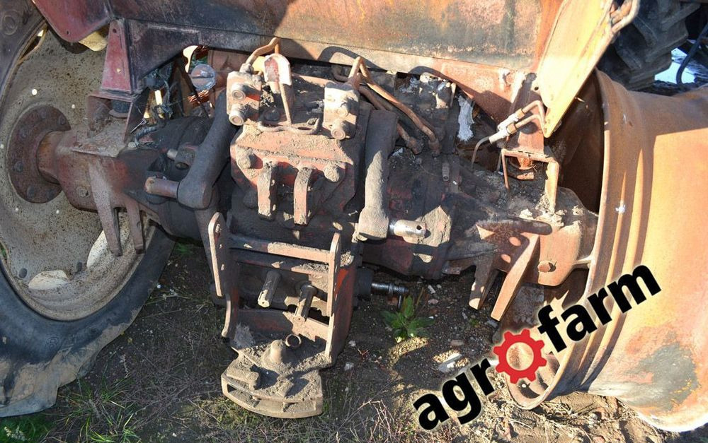 Case części 956xl 856 1056 skrzynia silnik most oś napęd kabina podnośnik wał blok głowica - Prevodovka pre Poľnohospodárske stroje: obrázok 3 Case części 956xl 856 1056 skrzynia silnik most oś napęd kabina podnośnik wał blok głowica - Prevodovka pre Poľnohospodárske stroje: obrázok 3