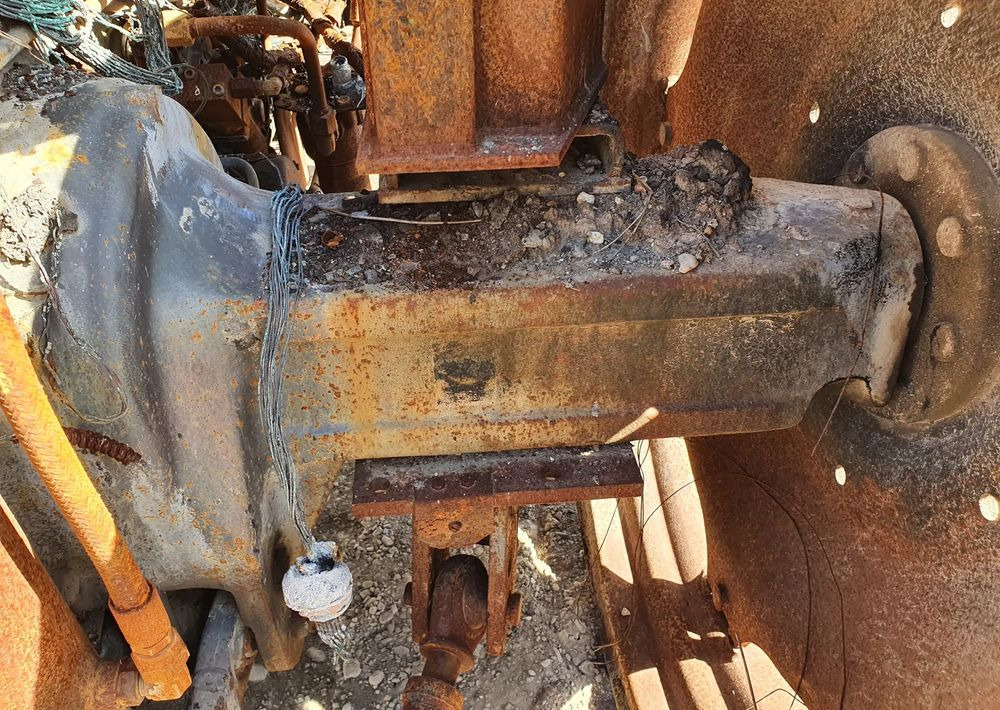 Claas Ares Renault 556 wał blok silnik głowica most zwolnica skrzynia - Prevodovka pre Poľnohospodárske stroje: obrázok 5 Claas Ares Renault 556 wał blok silnik głowica most zwolnica skrzynia - Prevodovka pre Poľnohospodárske stroje: obrázok 5