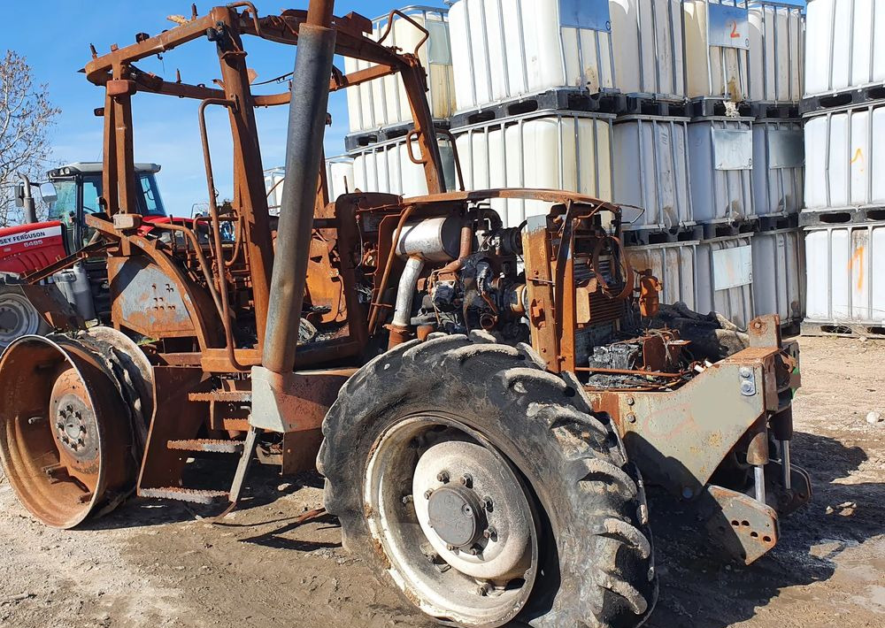 Claas Ares Renault 556 wał blok silnik głowica most zwolnica skrzynia - Prevodovka pre Poľnohospodárske stroje: obrázok 1 Claas Ares Renault 556 wał blok silnik głowica most zwolnica skrzynia - Prevodovka pre Poľnohospodárske stroje: obrázok 1