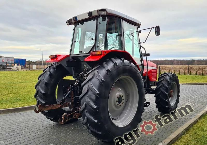 Massey Ferguson 4270 - Traktor: obrázok 4 Massey Ferguson 4270 - Traktor: obrázok 4