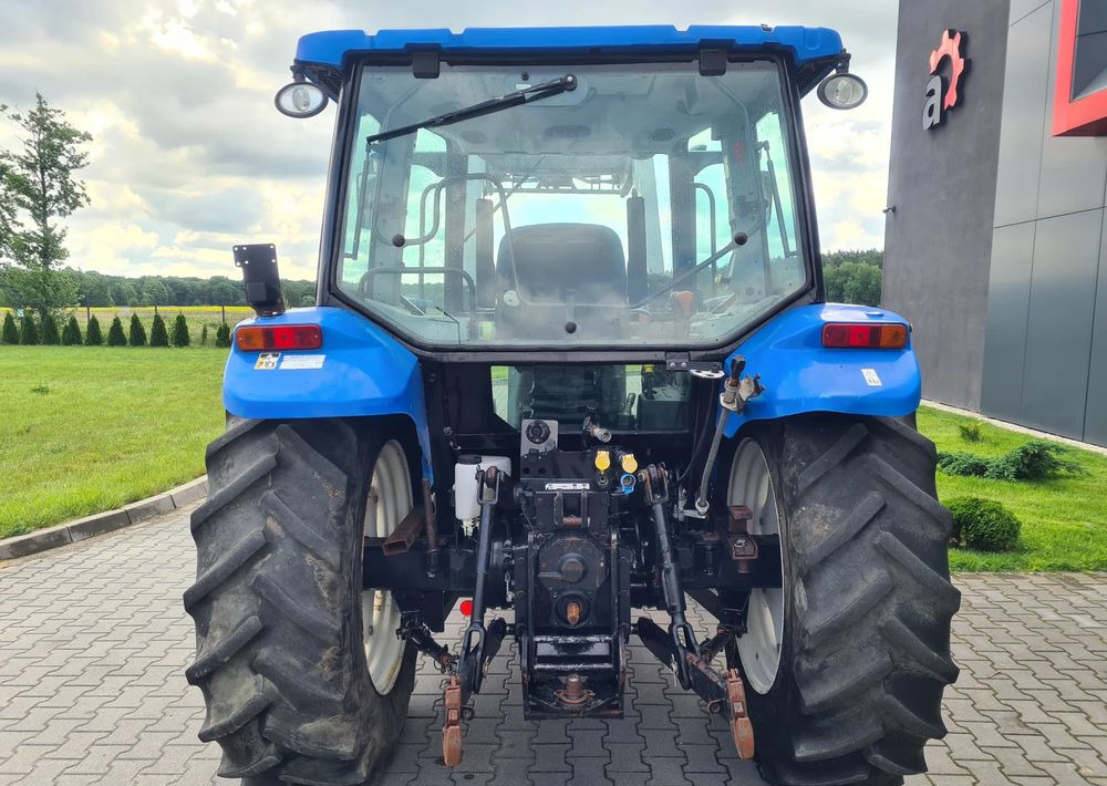 New Holland T5040 - Traktor: obrázok 5 New Holland T5040 - Traktor: obrázok 5
