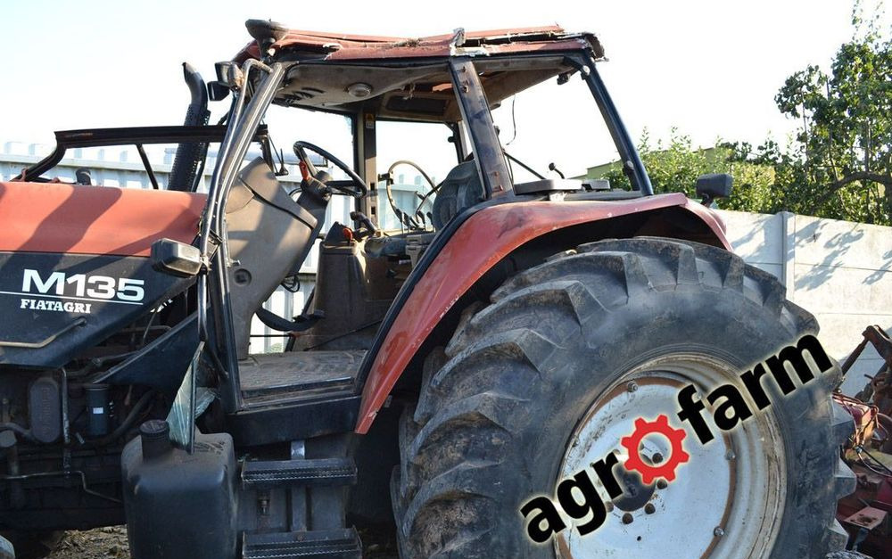 New Holland części M 135 100 115 160 silnik most skrzynia zwolnica piasta zębatka układ obudowa - Prevodovka pre Poľnohospodárske stroje: obrázok 2 New Holland części M 135 100 115 160 silnik most skrzynia zwolnica piasta zębatka układ obudowa - Prevodovka pre Poľnohospodárske stroje: obrázok 2