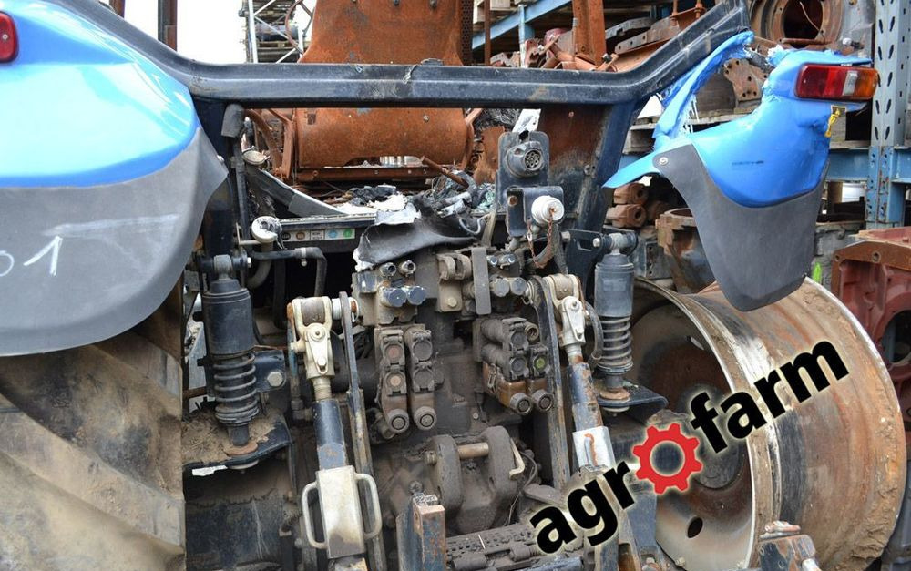 New Holland części TM 155 165 175 140 120 silnik most skrzynia zwolnica piasta zębatka układ obudowa - Prevodovka pre Poľnohospodárske stroje: obrázok 3 New Holland części TM 155 165 175 140 120 silnik most skrzynia zwolnica piasta zębatka układ obudowa - Prevodovka pre Poľnohospodárske stroje: obrázok 3