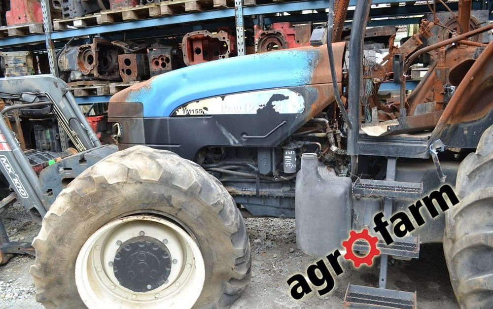 New Holland części TM 155 165 175 140 120 silnik most skrzynia zwolnica piasta zębatka układ obudowa - Prevodovka pre Poľnohospodárske stroje: obrázok 2 New Holland części TM 155 165 175 140 120 silnik most skrzynia zwolnica piasta zębatka układ obudowa - Prevodovka pre Poľnohospodárske stroje: obrázok 2
