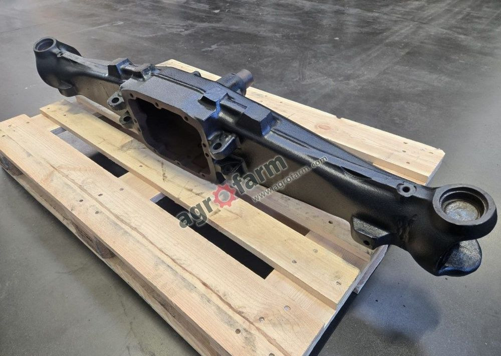 Obudowa przedniego mostu, New Holland L75, TL - Transmisie: obrázok 3 Obudowa przedniego mostu, New Holland L75, TL - Transmisie: obrázok 3