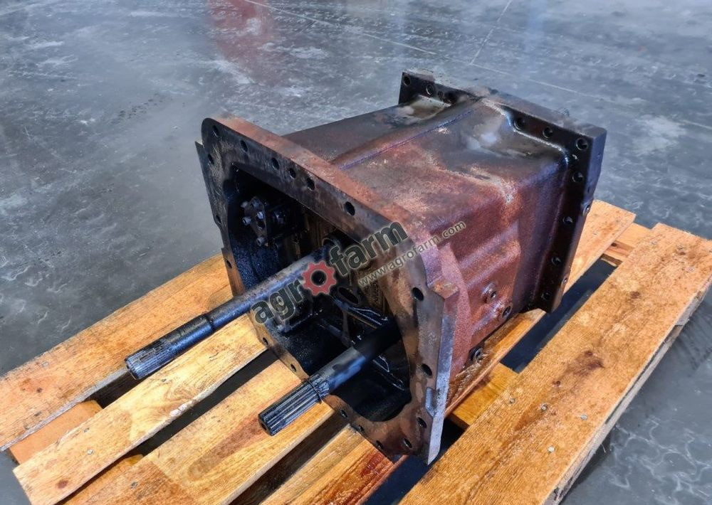 Skrzynia biegów Massey Ferguson 7616 1503B1 - Prevodovka: obrázok 4 Skrzynia biegów Massey Ferguson 7616 1503B1 - Prevodovka: obrázok 4