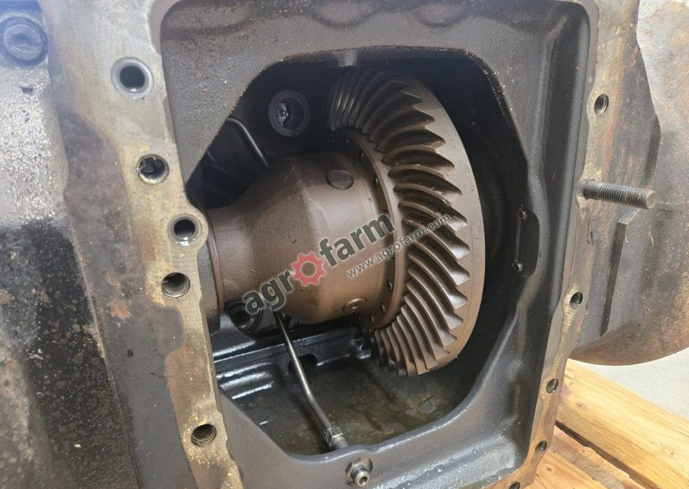 Tylny most Massey Ferguson 6614, 7465, 7620 - Prevodovka: obrázok 3 Tylny most Massey Ferguson 6614, 7465, 7620 - Prevodovka: obrázok 3