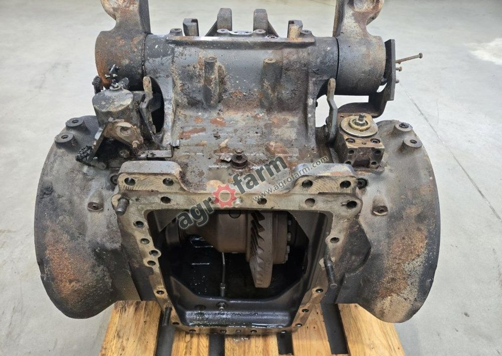 Tylny most Massey Ferguson 6614, 7465, 7620 - Prevodovka: obrázok 4 Tylny most Massey Ferguson 6614, 7465, 7620 - Prevodovka: obrázok 4